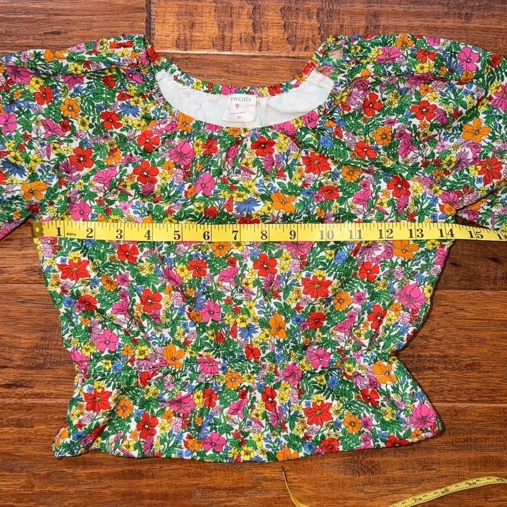 Crewcuts JCrew Girls' gathered-waist crop top in floral, size medium